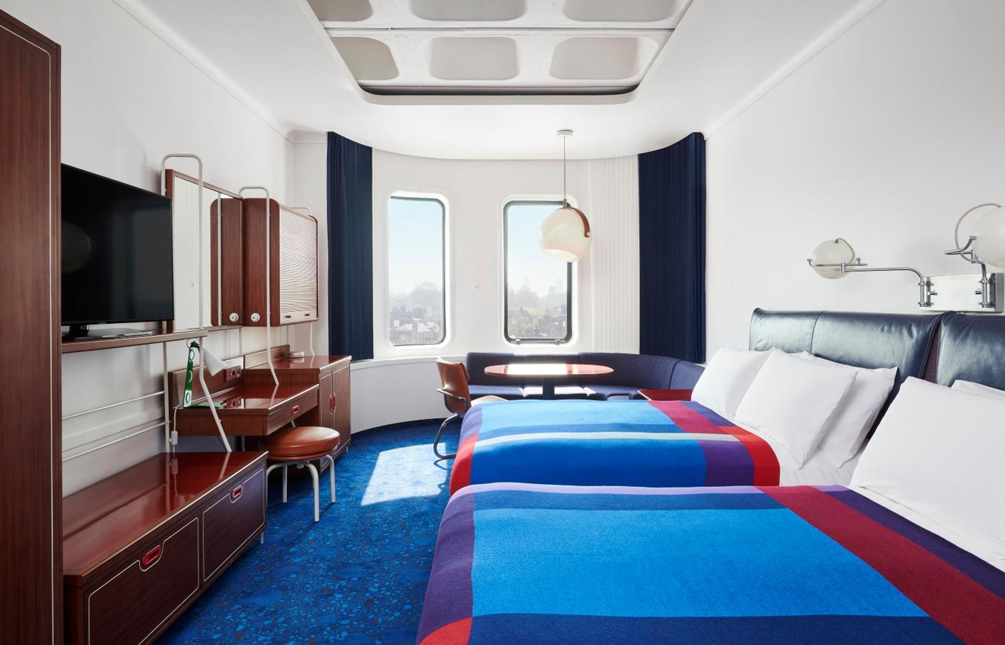 Standard Doppelzimmer mit 2 Doppelbetten – barrierefreier Zugang