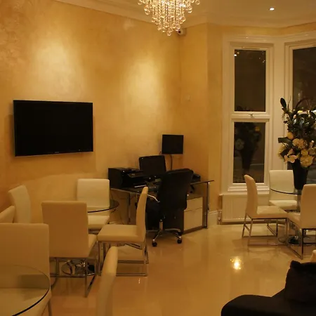 Sapphire Hotel London-3