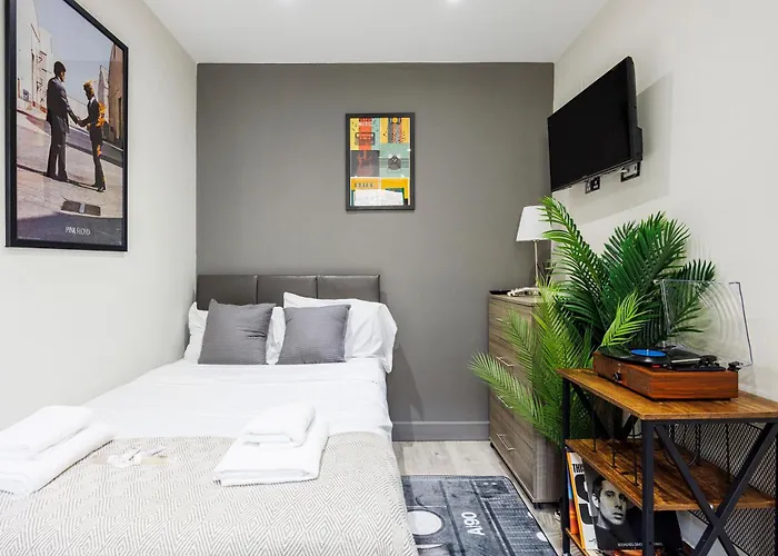 Chic Rooms In Spitalfields, London